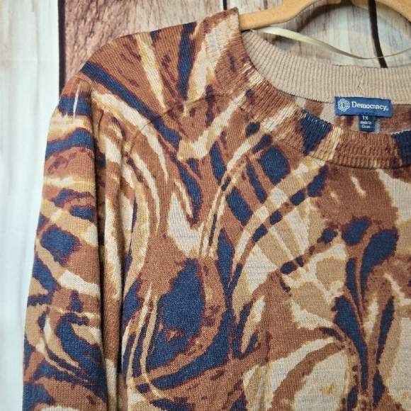 Democracy Swirl Pattern Brown and Blue Sweater Plus Size 1X - Picture 6 of 9